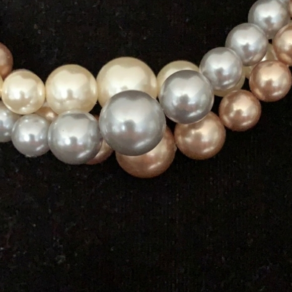Vintage Multi Strand Fresh Water Faux Pearl Necklace Unique Mid Century Classic - Picture 9 of 16